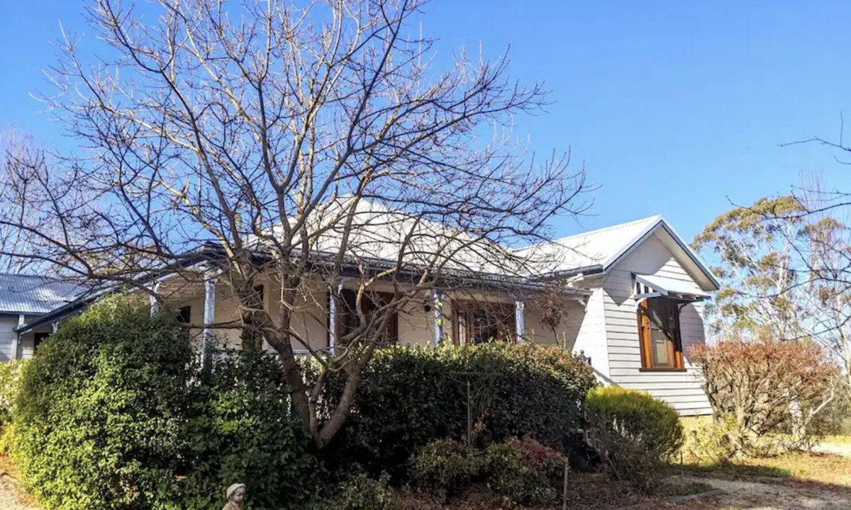 Little Hartley House | Bonnie Belle Escape Little Hartley