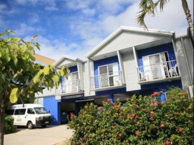 Cairns Central Business District Hotel | Bounce Cairns