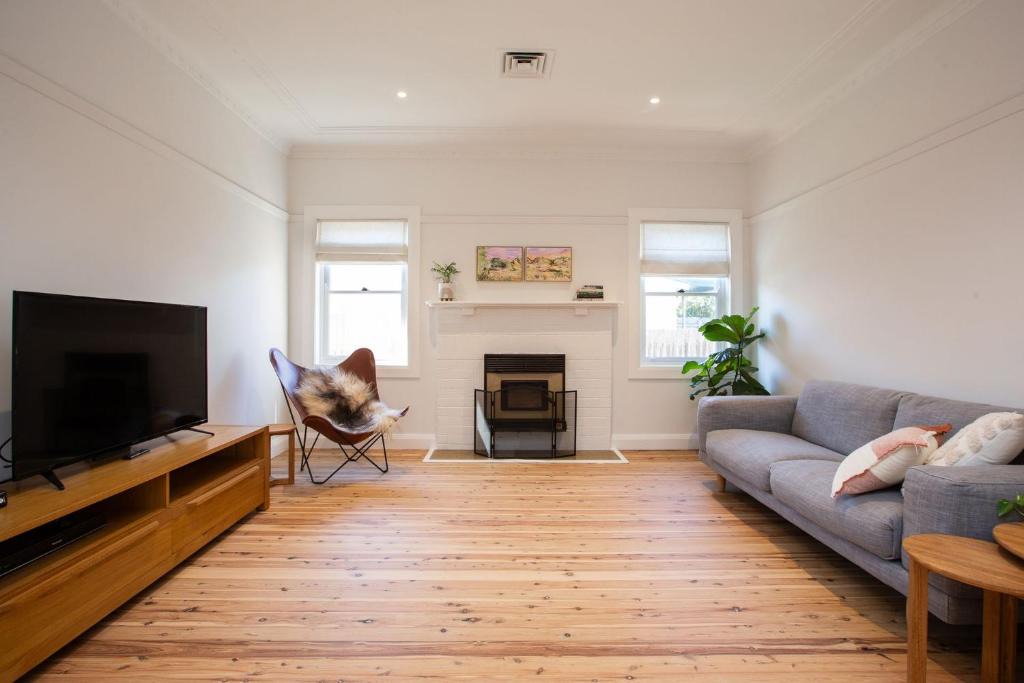 North Tamworth House | Bounty on Bligh