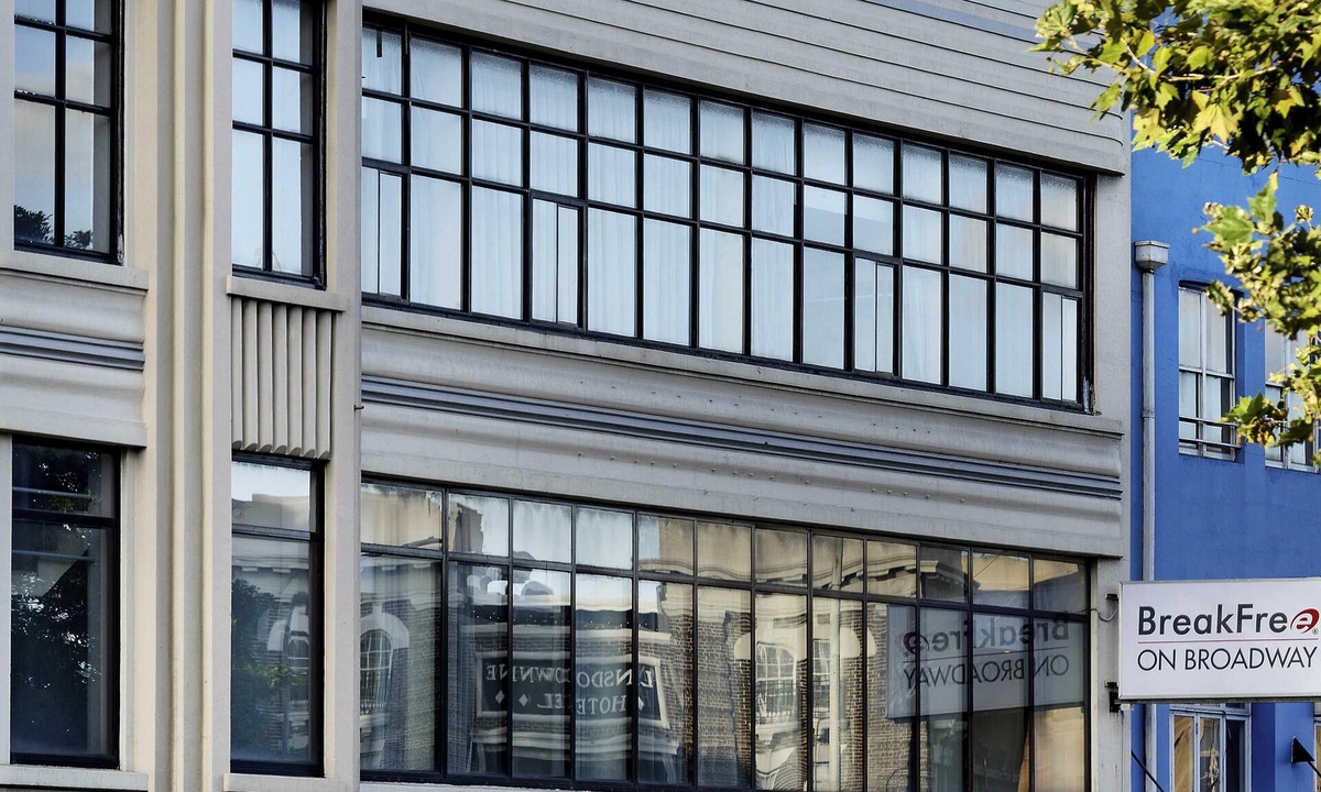 Glebe Hotel | BreakFree on Broadway Sydney