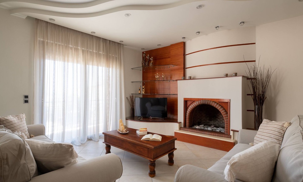 Gennadi Apartment | Breathtaking apartment with a view - only 5 minutes from the beach!