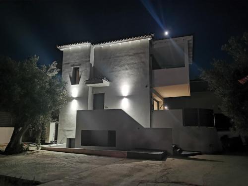 Chalcis Villa | Breeze Concept Villa