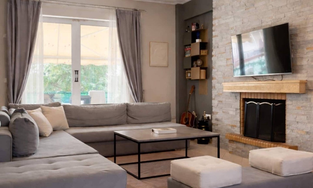 Glyfada Apartment | Bright 80sqm Apartment Glyfada - Sleeps 4 by MPS