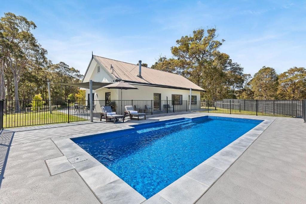 Narooma House | Bush Retreat With Private Pool