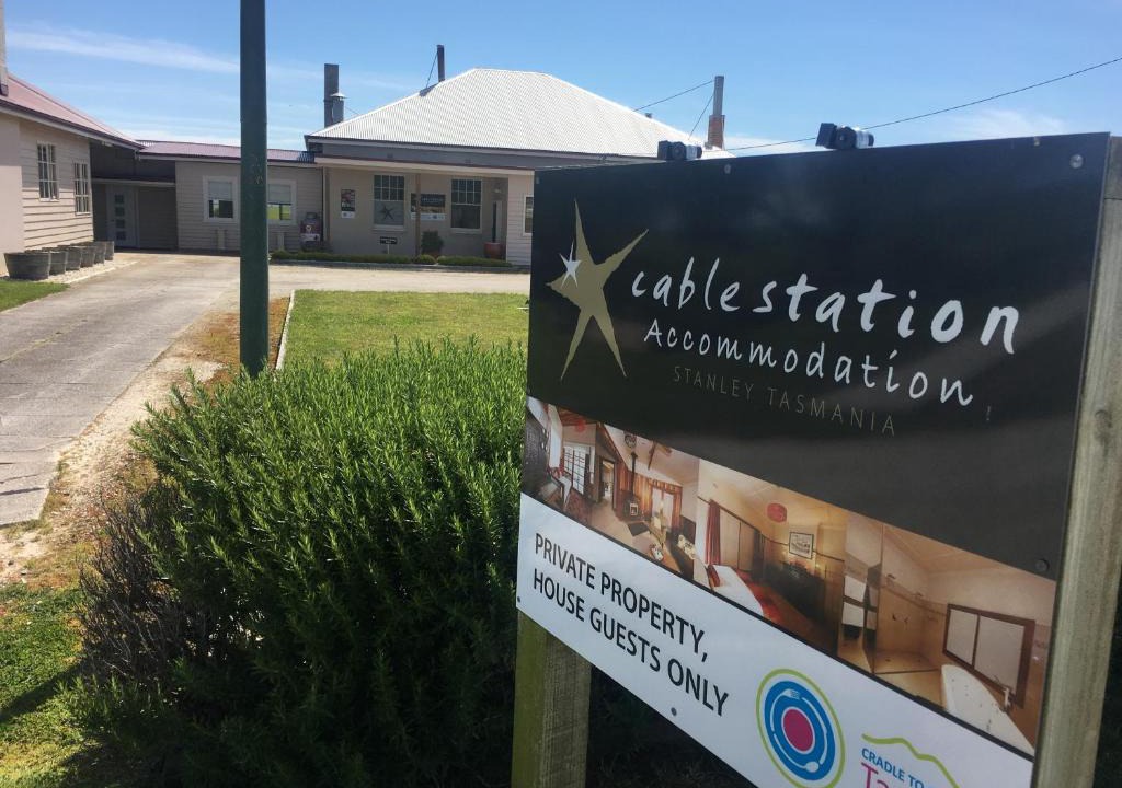 Stanley Bed & Breakfast | Cable Station Accommodation
