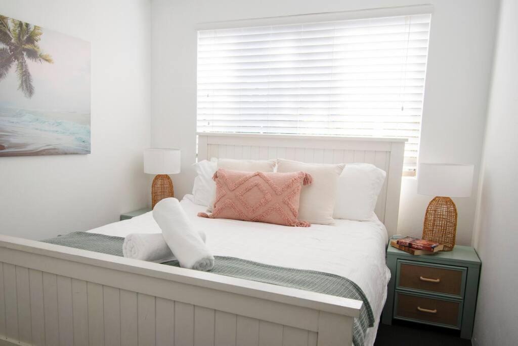 Caloundra Apartment | Callie Beach Escape - Beachside View, Family Friendly, Walk Everywhere