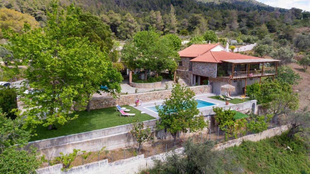 Paradise Beach Villa | Calypso Villa with Jacuzzi Pool & Sea View