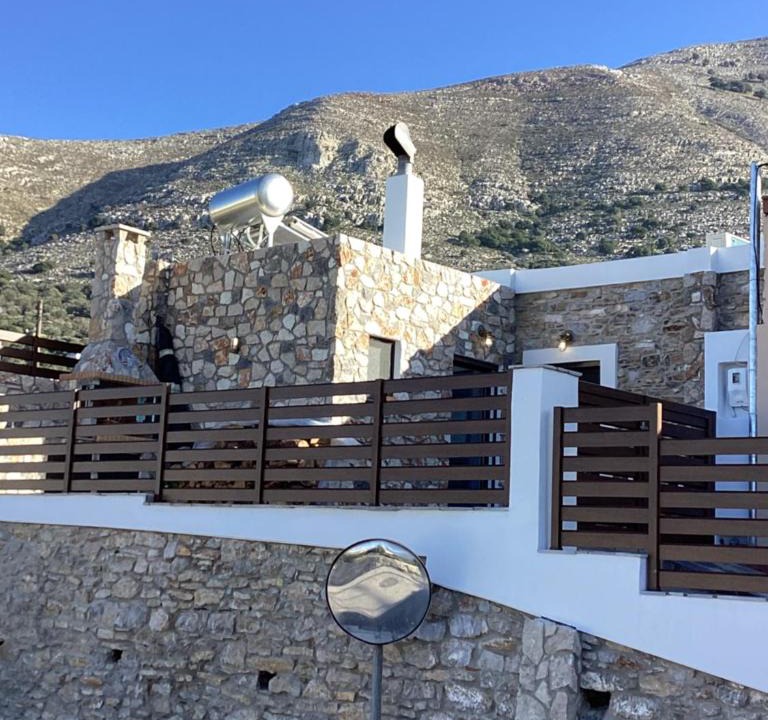 Embonas House | Casa Charma
