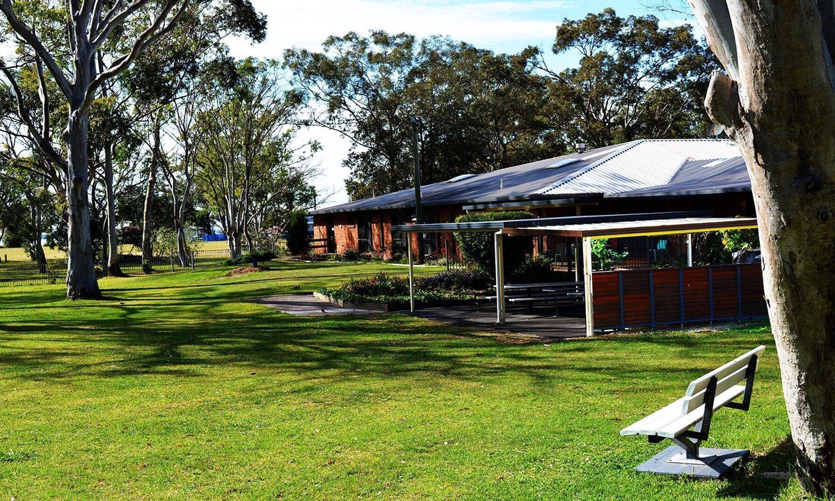 Rathmines Resort | CATALINA LAKEFRONT RETREAT Large group accommodation 2 wings Pelican Kookaburra