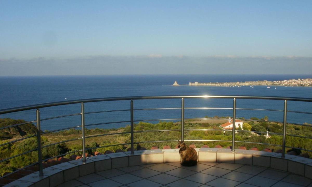 Pylos-Nestoras House | Charly Point Villa by Interhome