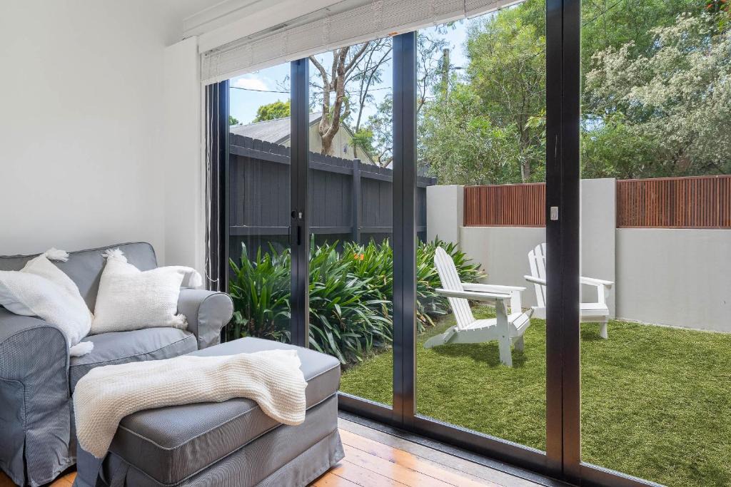 Mosman House | Charming 3 Bedroom Artist House in Mosman