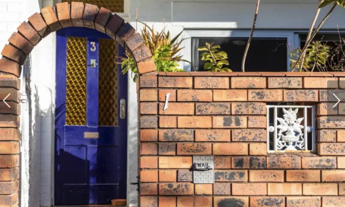 Surry Hills Apartment | Charming Front Retreat