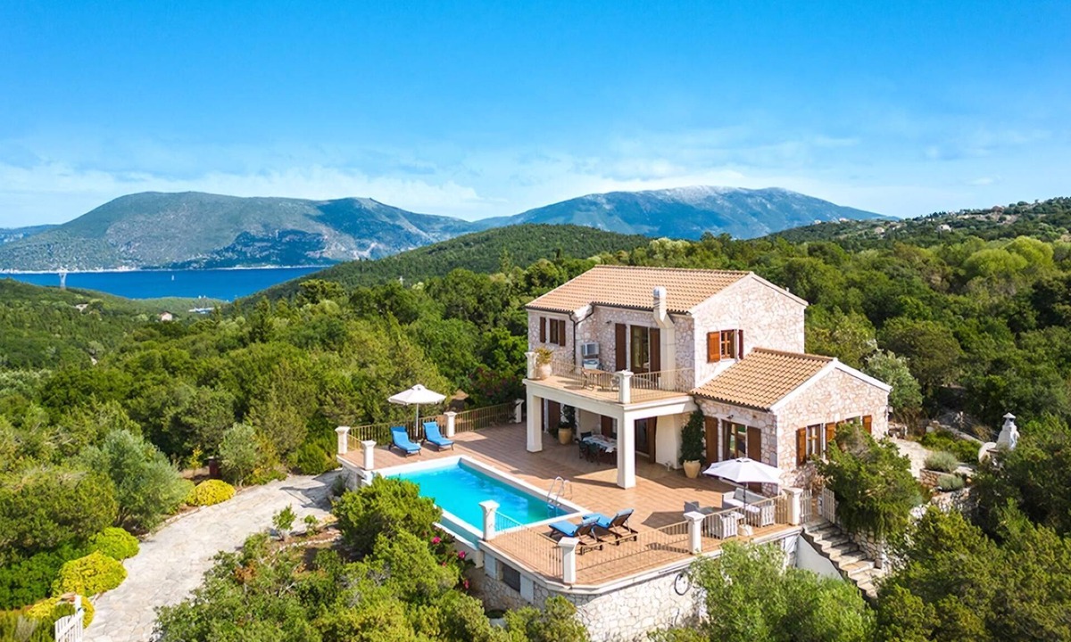 Fiskardo Villa | Charming House with Sea Views and Sunset Outlook near Fiskardo