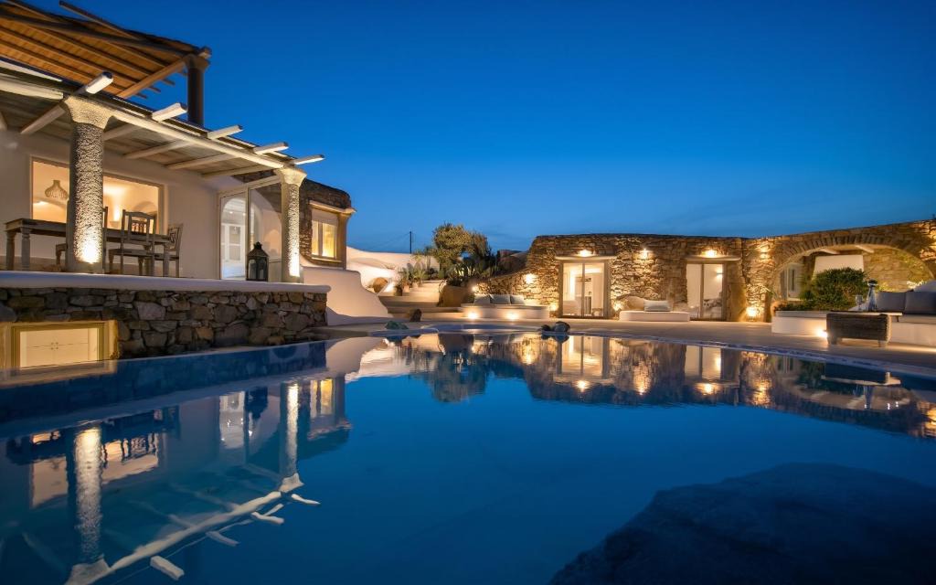Paradise Villa | Charming villa in Platis Gialos with private pool