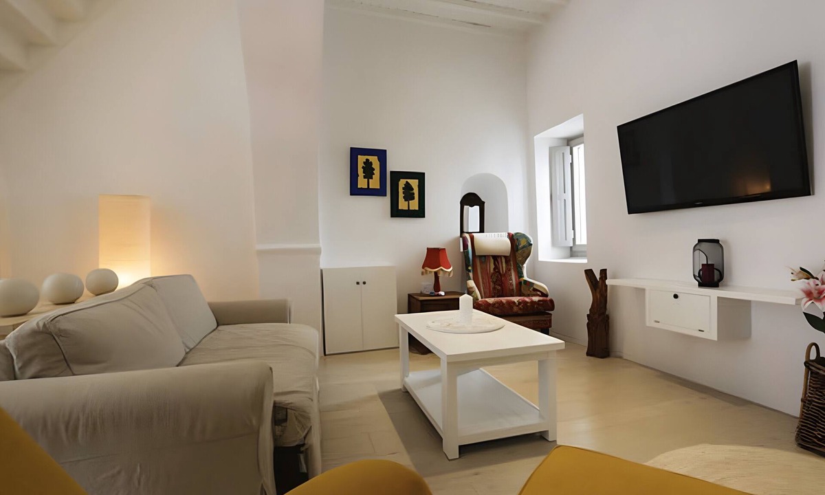 Mykonos Town House | Christy’s Three-Level Villa in Mykonos Town