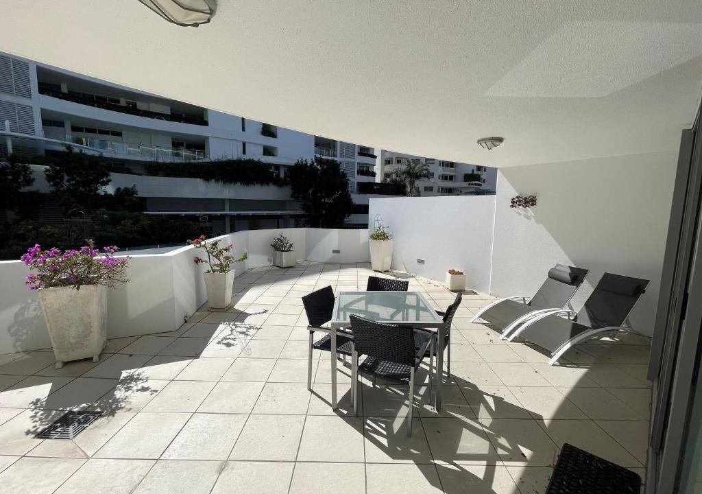 Mooloolaba Apartment | Cilento 103 Two Bedroom Unit in the heart of Mooloolaba one street back from the beach