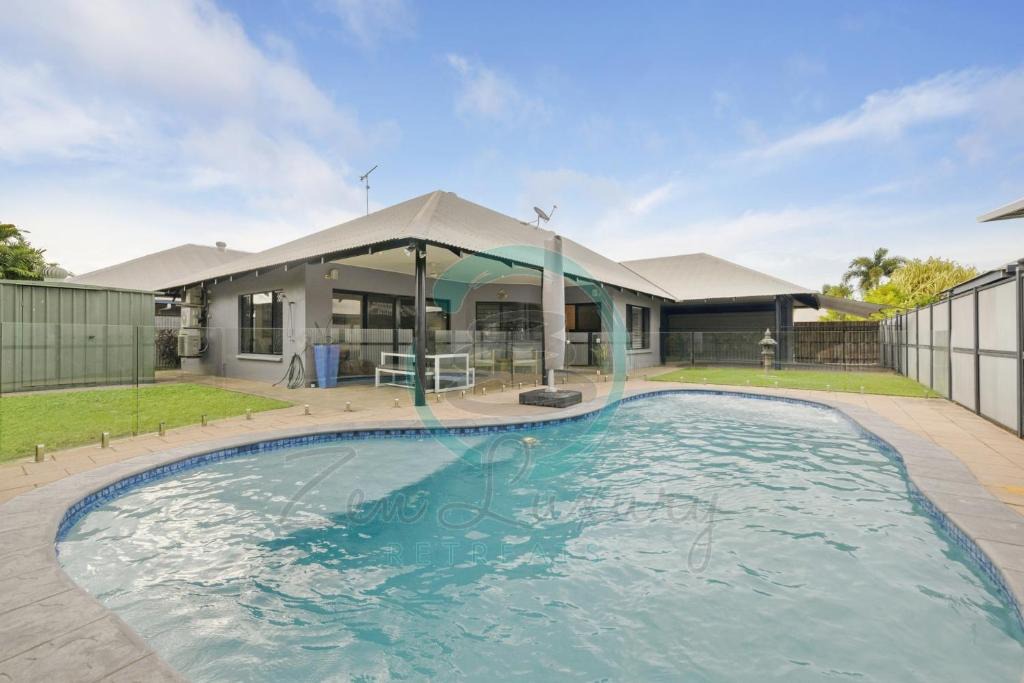 Parap Apartment | Cityside Hideaway 4BR Family House - Pool - Markets