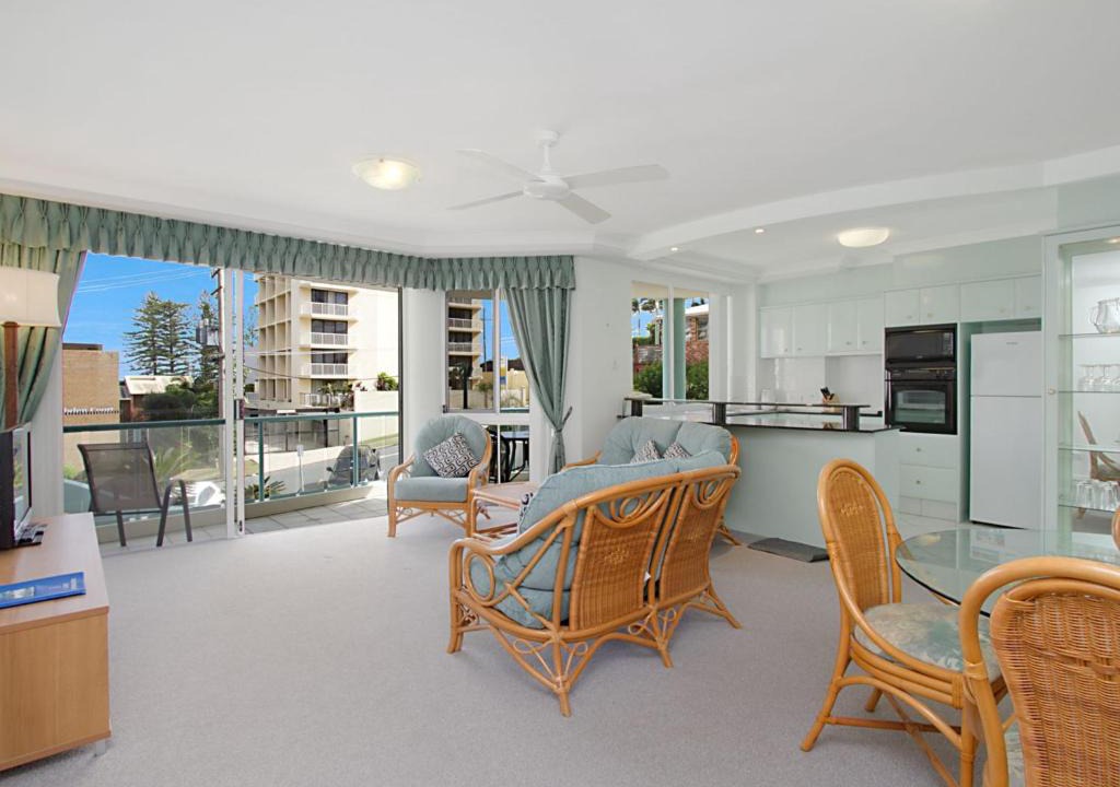 Coolangatta Apartment | Classique Unit 3