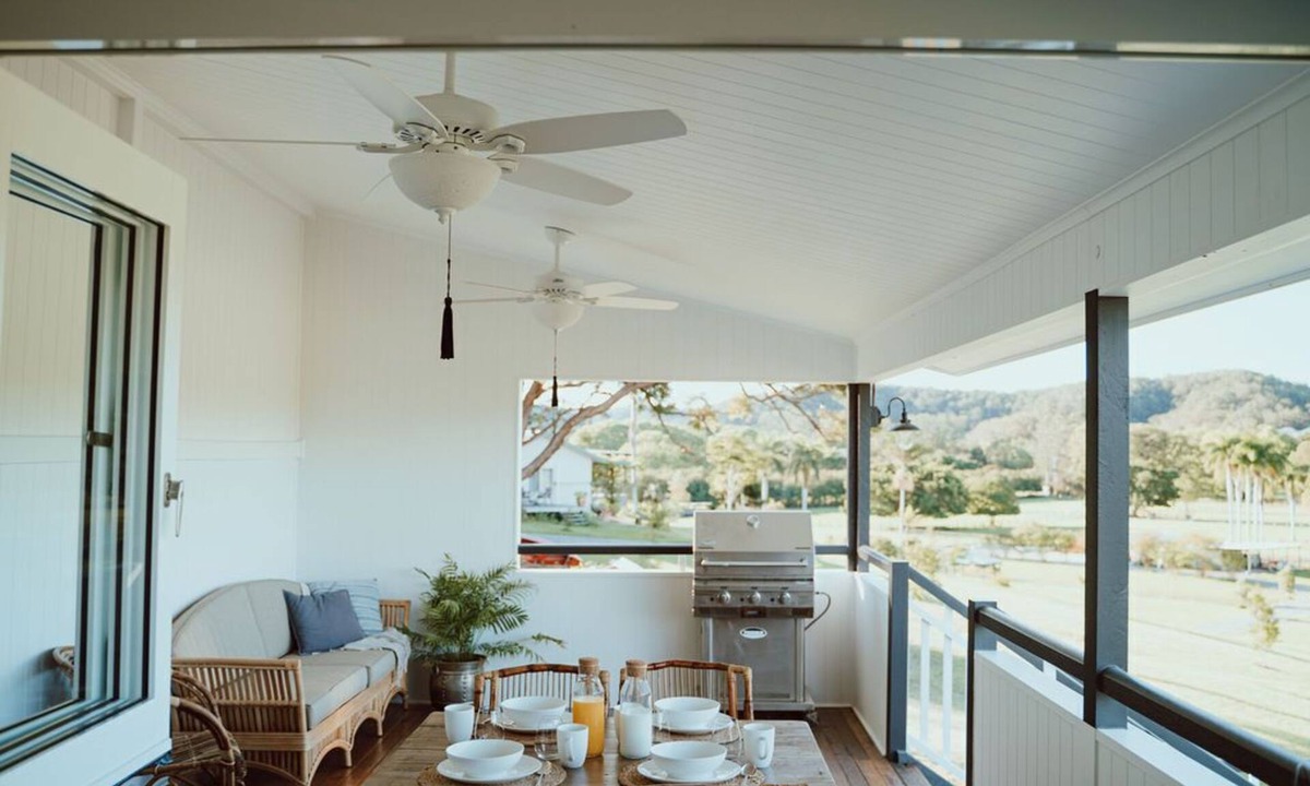 Tallebudgera Other | Clayfield House on acreage 10 minutes from beaches