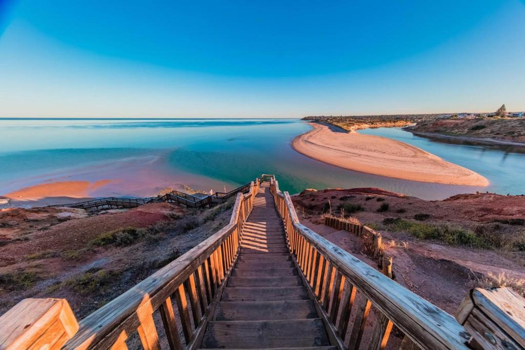 Port Noarlunga South Hotel | Coast Motel and Apartments