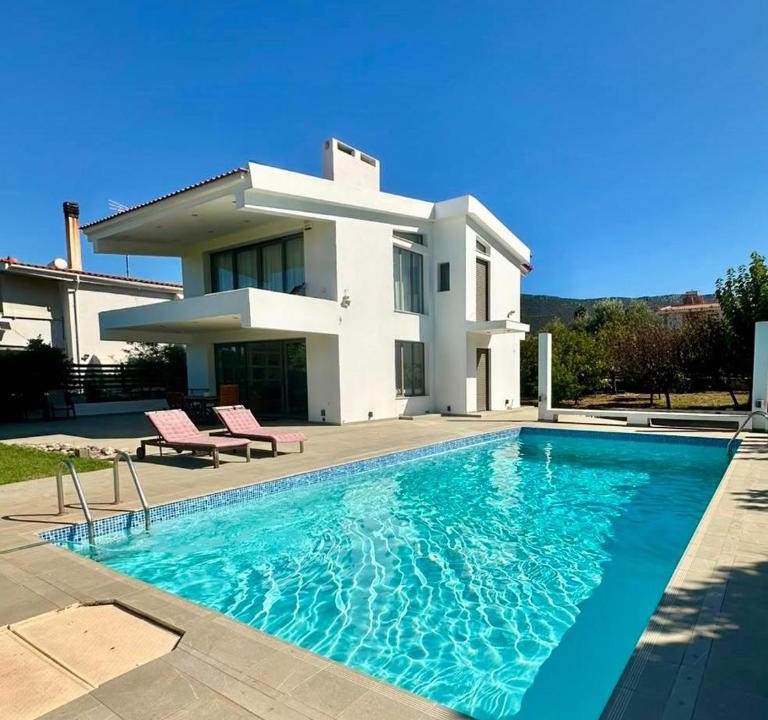 Koutsoupia House | Coastal Pool Hideaway