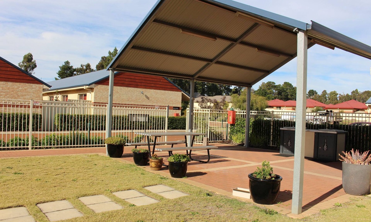 Collie Hotel | Collie Ridge Resort
