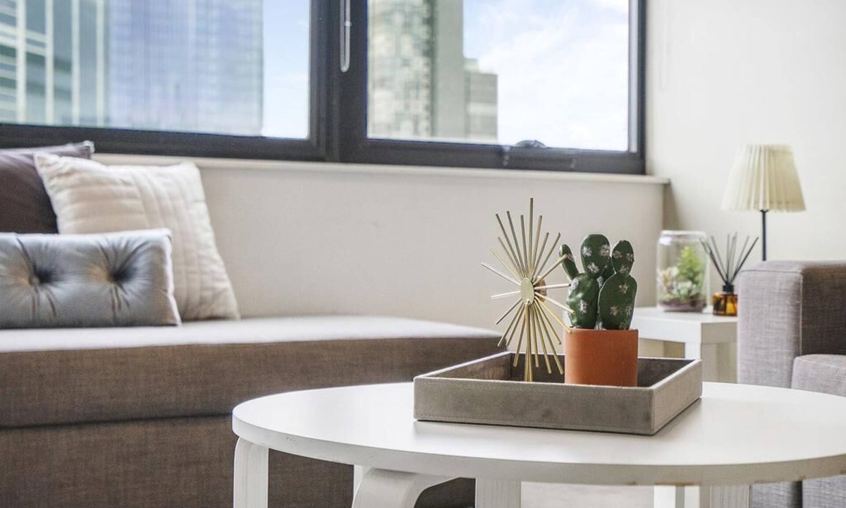 Melbourne Central Business District Apartment | Comfort in the City Center of Melbourne 1BR Apt + Free WiFi + Pool & Gym