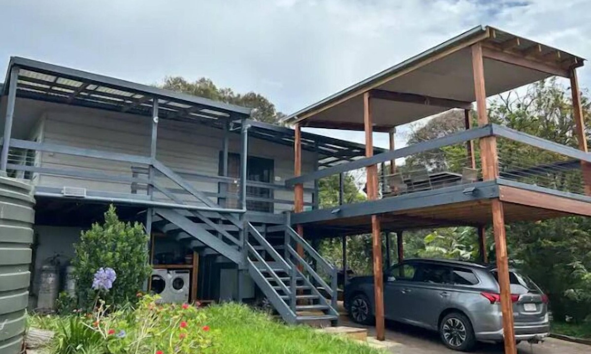 Second Valley House | Comfort + privacy near magical Second Valley beach. Great for families.