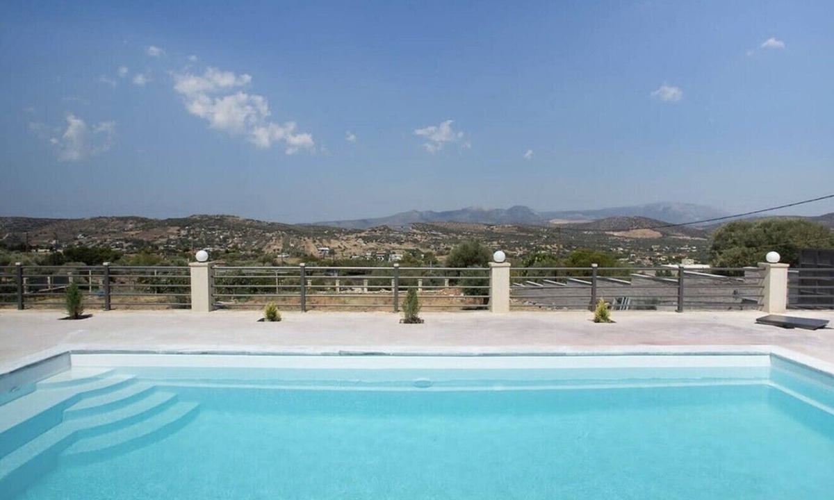 Saronikos Villa | Comfortable accommodation with a pool, perfect for relaxation and nature.