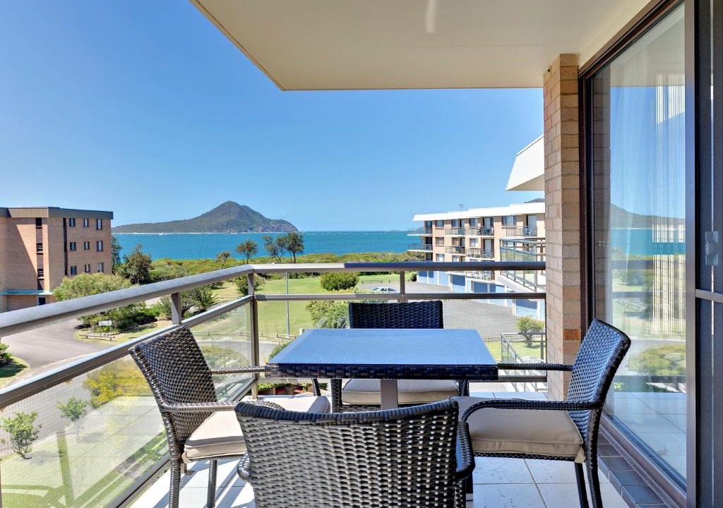 Nelson Bay Apartment | Commodore 12 beautiful water views