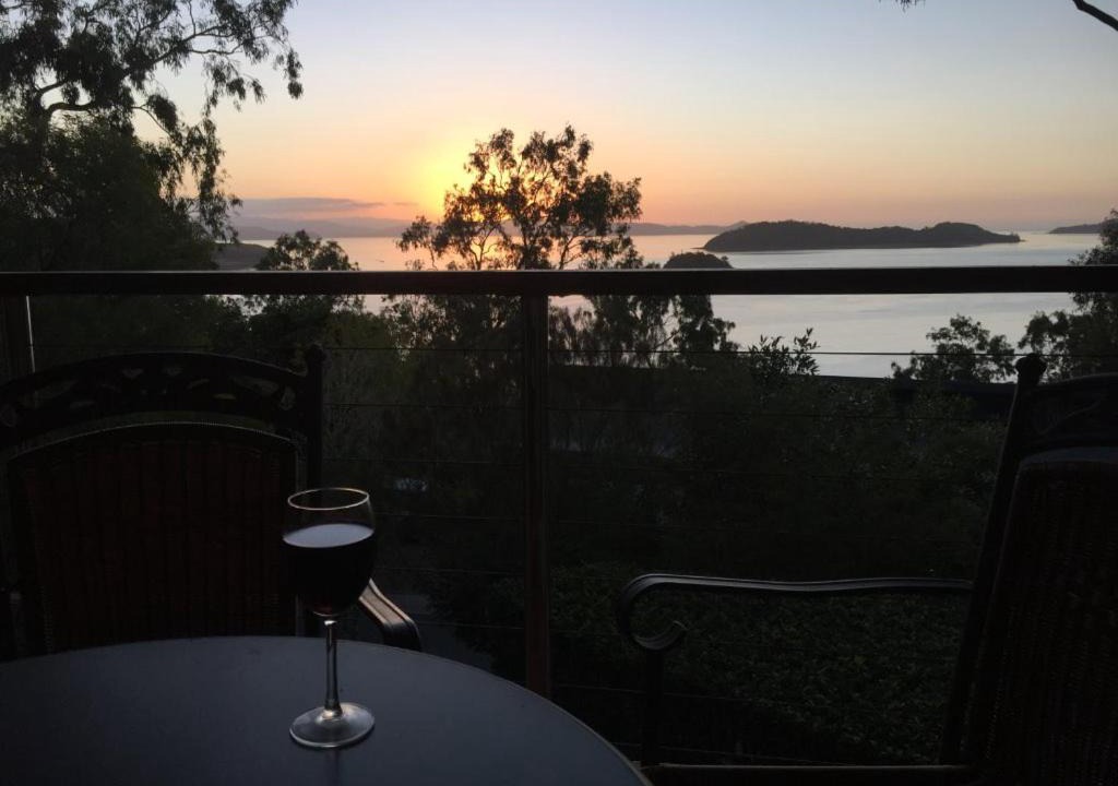 Hamilton Island Apartment | Compass Point 2
