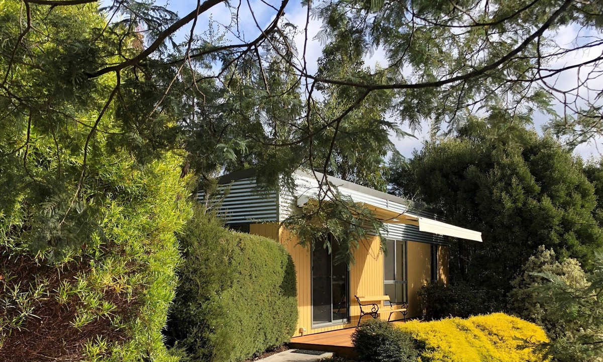 Saltwater River Cottage | Convict Beach House