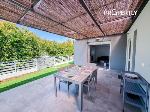 Kallikratia Apartment | Cosega Luxury Villa #PROPERTLY