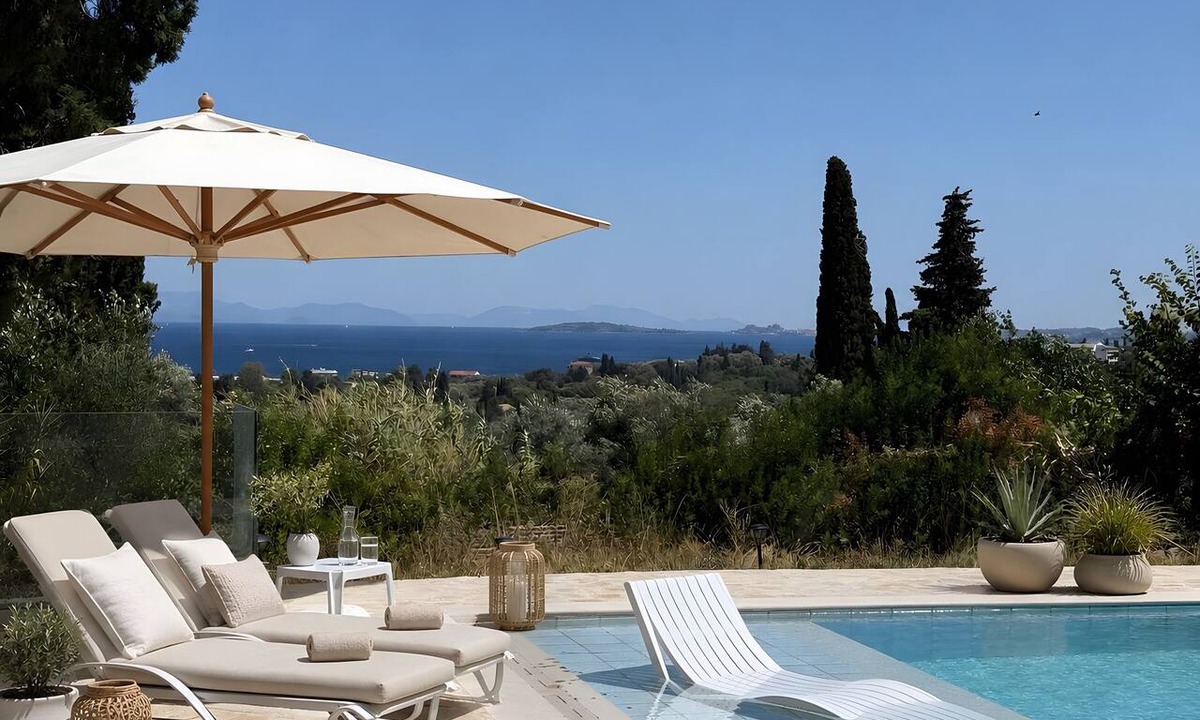 Petaleia Cottage | Cottage 'Blue Green Villa' with Sea View, Private Pool and Wi-Fi