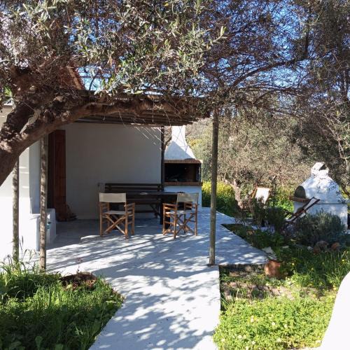 Sissi House | Cottage1Το μικρό σπίτι στο λιβαδι