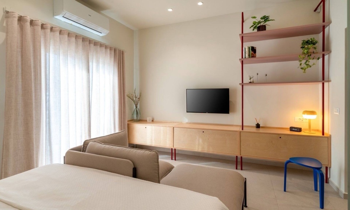 Piraeus Apartment | Cozy studio by MelAngelo A - Walk to Piraeus Port