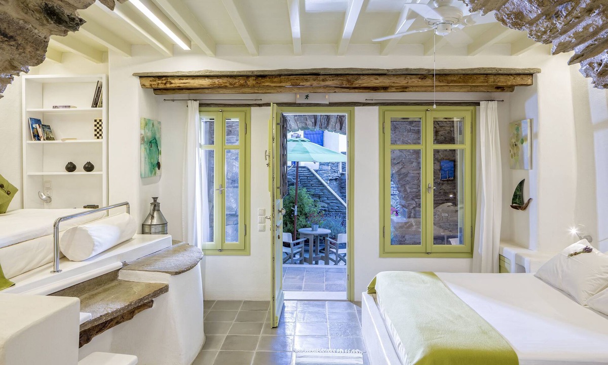 Tripotamos House | Crossroads Inn