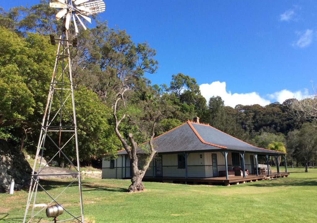 Currawong Beach Cabin | Currawong Beach Cottages