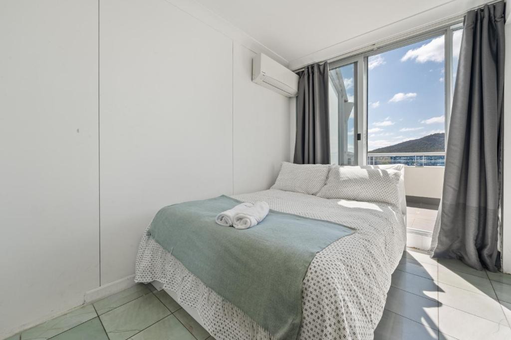 City East House | Dana-Private Room in a shared duplex Apartment -1