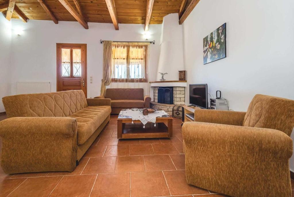 Riglia Villa | Daphne Aghios Nikolaos Peloponnese