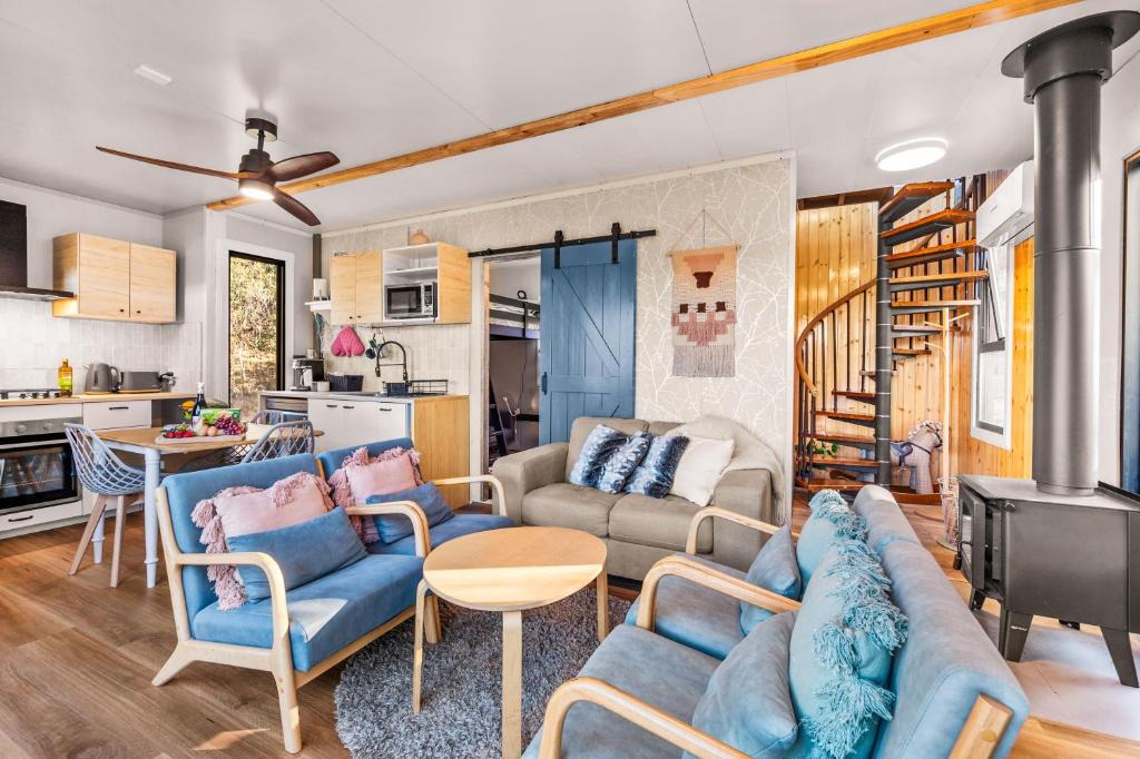 Hartley House | Delightful Container House with Views