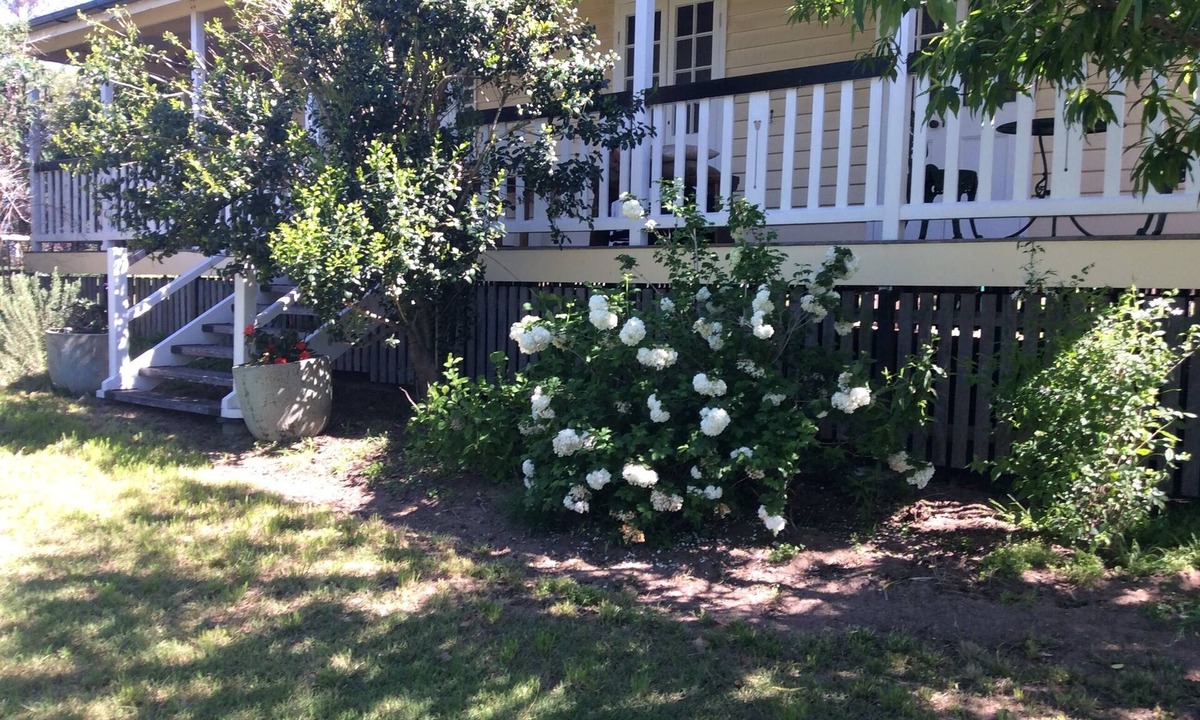 Toolburra Cottage | Delightful Queensland .Country Cottage.With Comfort and Style