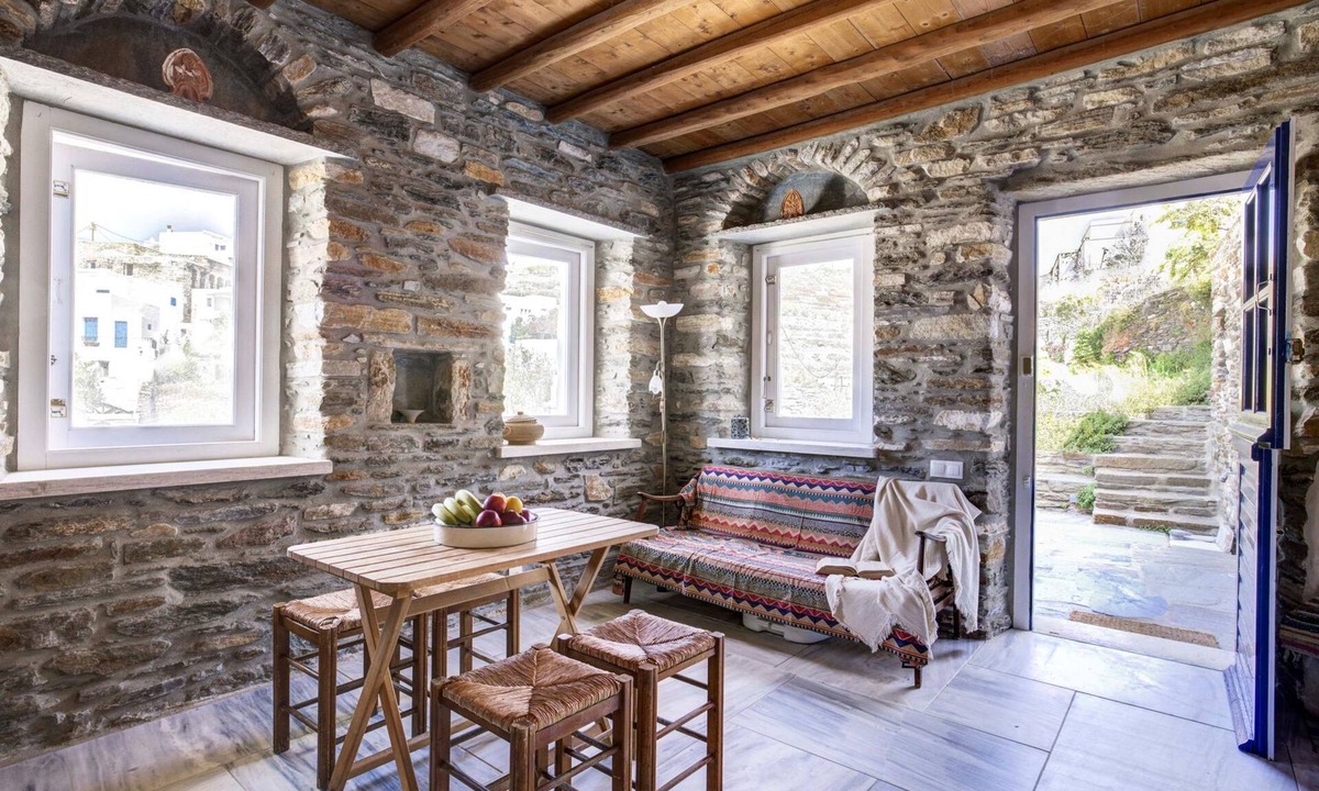 Panormos House | Delphis : the artist's house