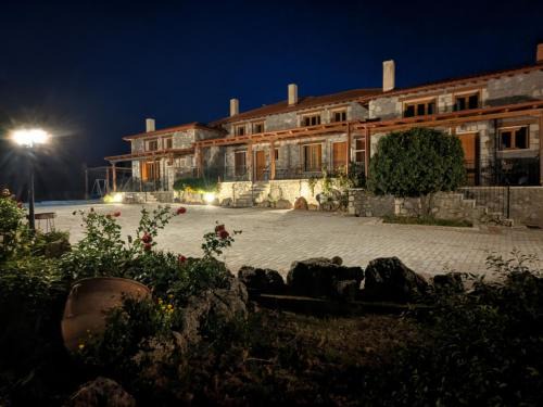 Distomo-Arachova-Antikyra Ski Chalet | Diminio 1 Whole House - Chalet