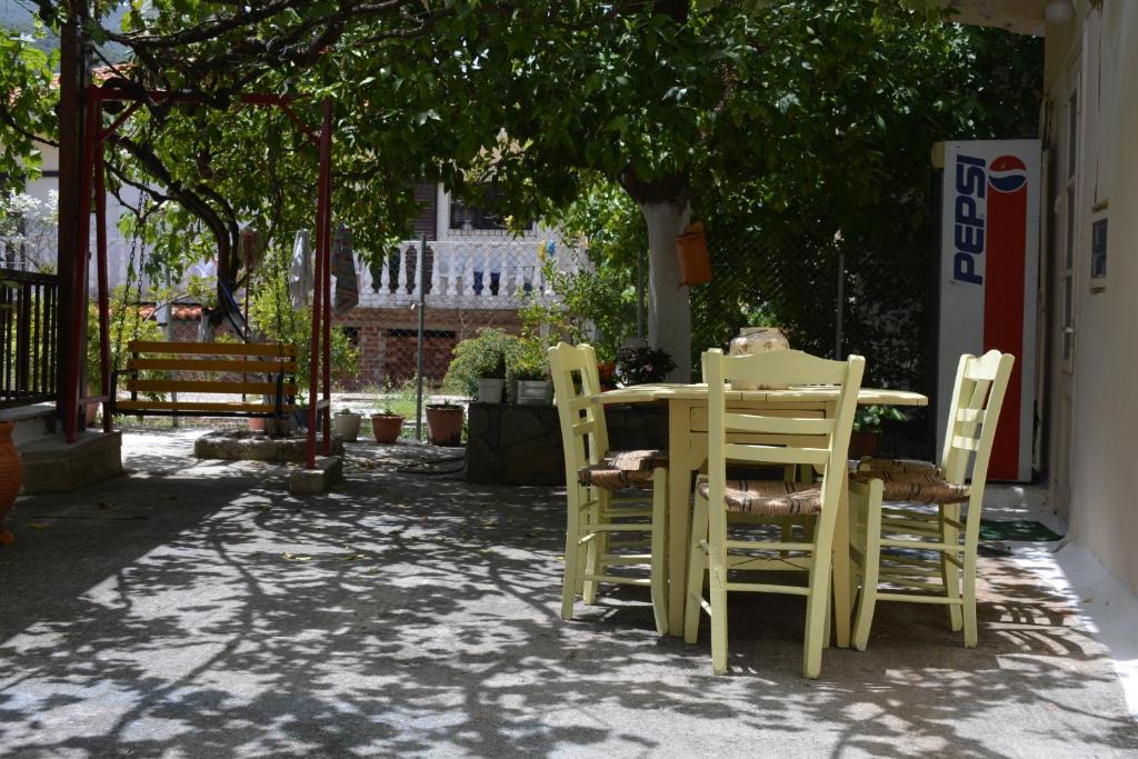 Kamena Vourla Hotel | Dimitra Hotel