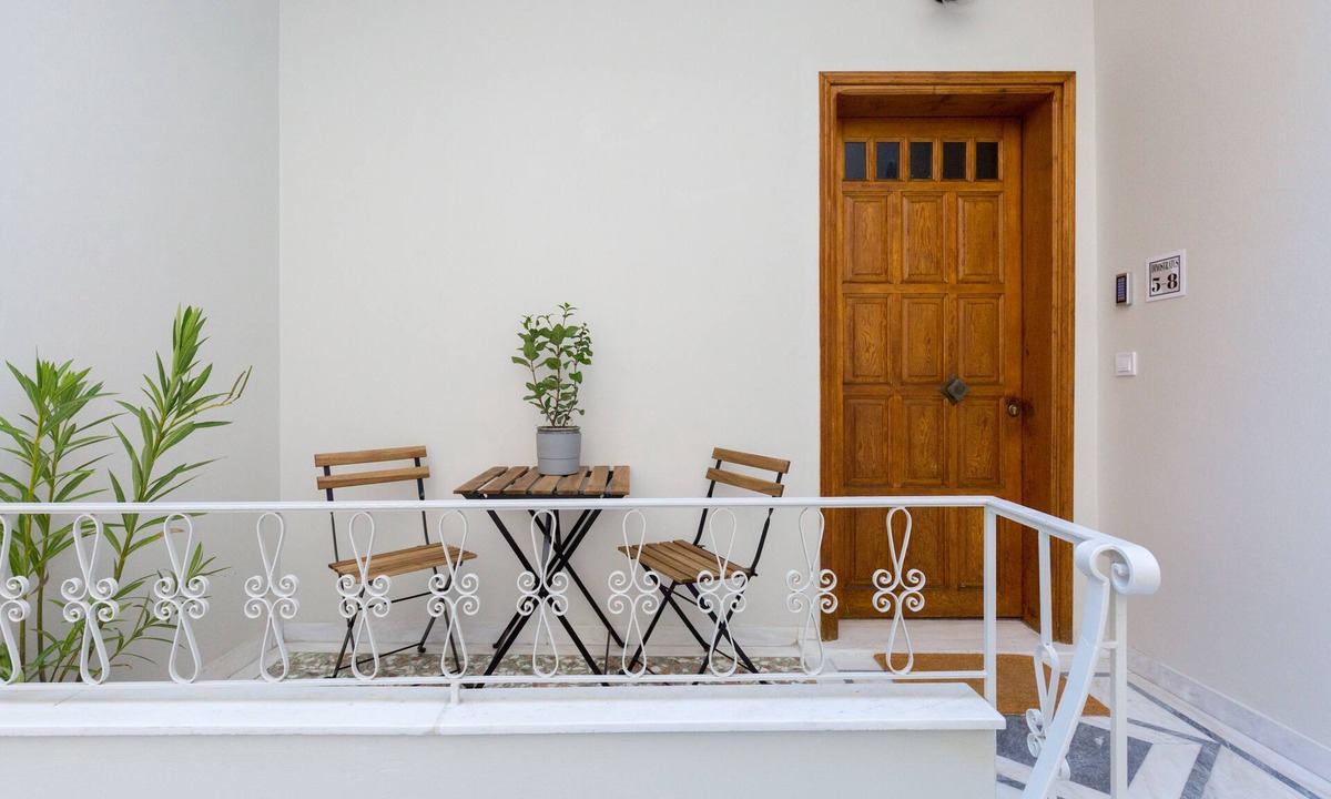 Kinosargous Apartment | Dinostratus House, Studio 1&5