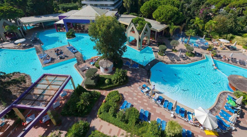 Ixia Hotel | Dionysos Hotel