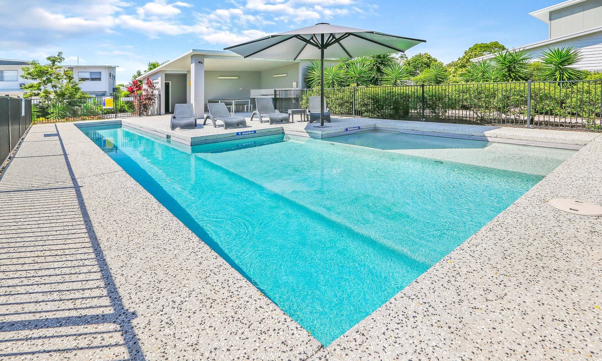 Mountain Creek Apartment | Direct Collective - Breeze on Brightwater