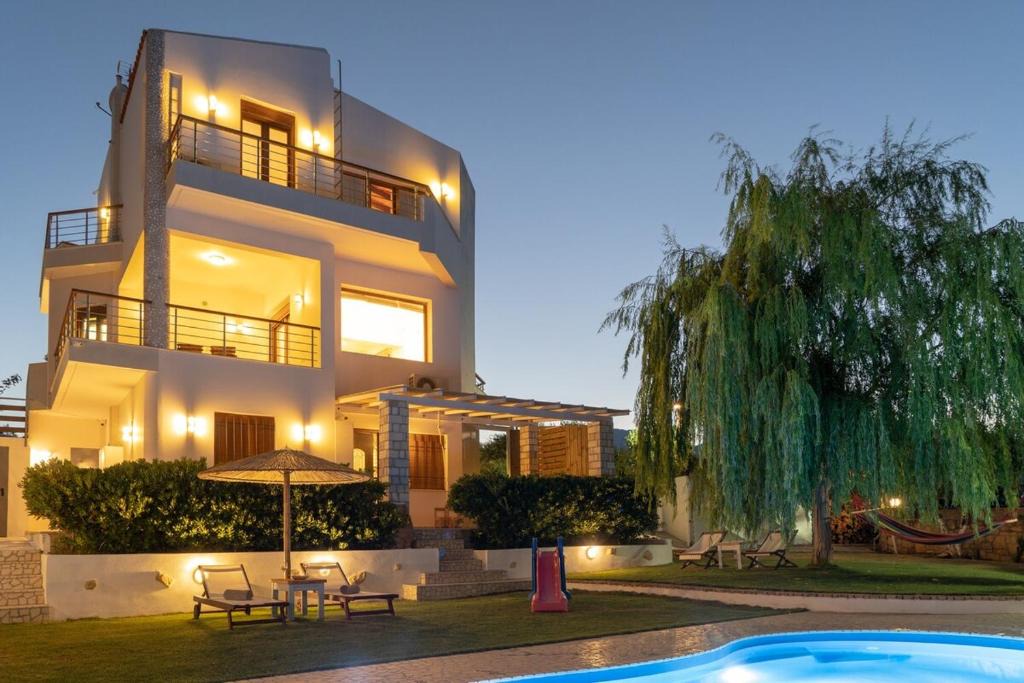 Makry Gialos Villa | Dolce Evita