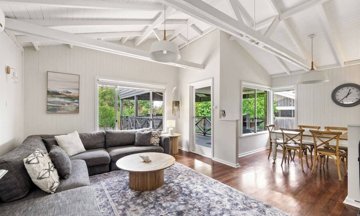 Dunsborough House | Dolce Vita A Beachside Family Garden Retreat